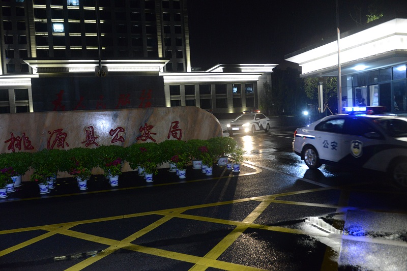 夜巡2.jpg